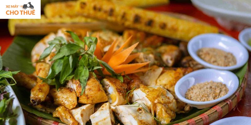Gà nướng cơm lam