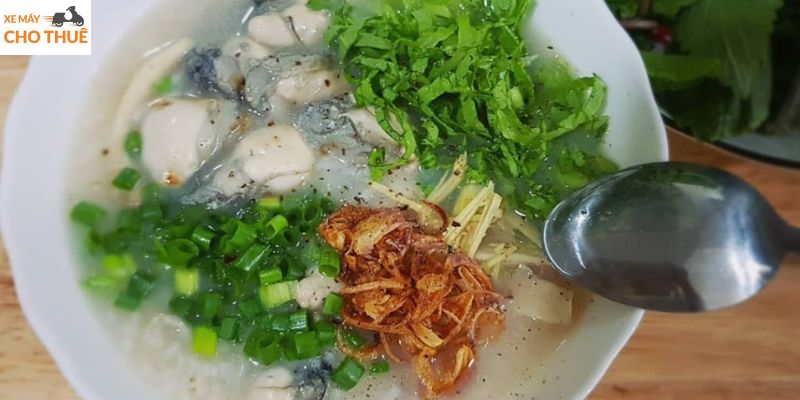Trải nghiệm món cháo hàu thơm ngon tại Vũng Tàu