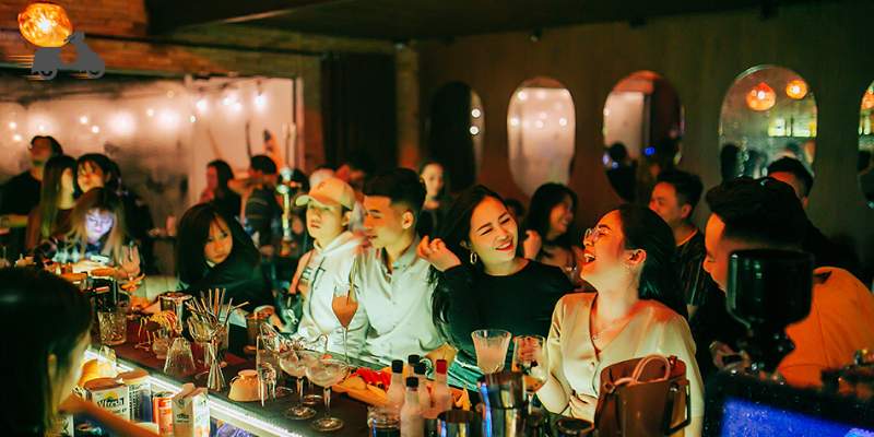 Không gian bar như một mê cung huyền bí